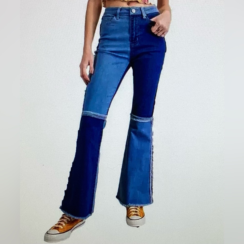 NEW Easel Colorblock Exposed Seam Flare Women Jeans